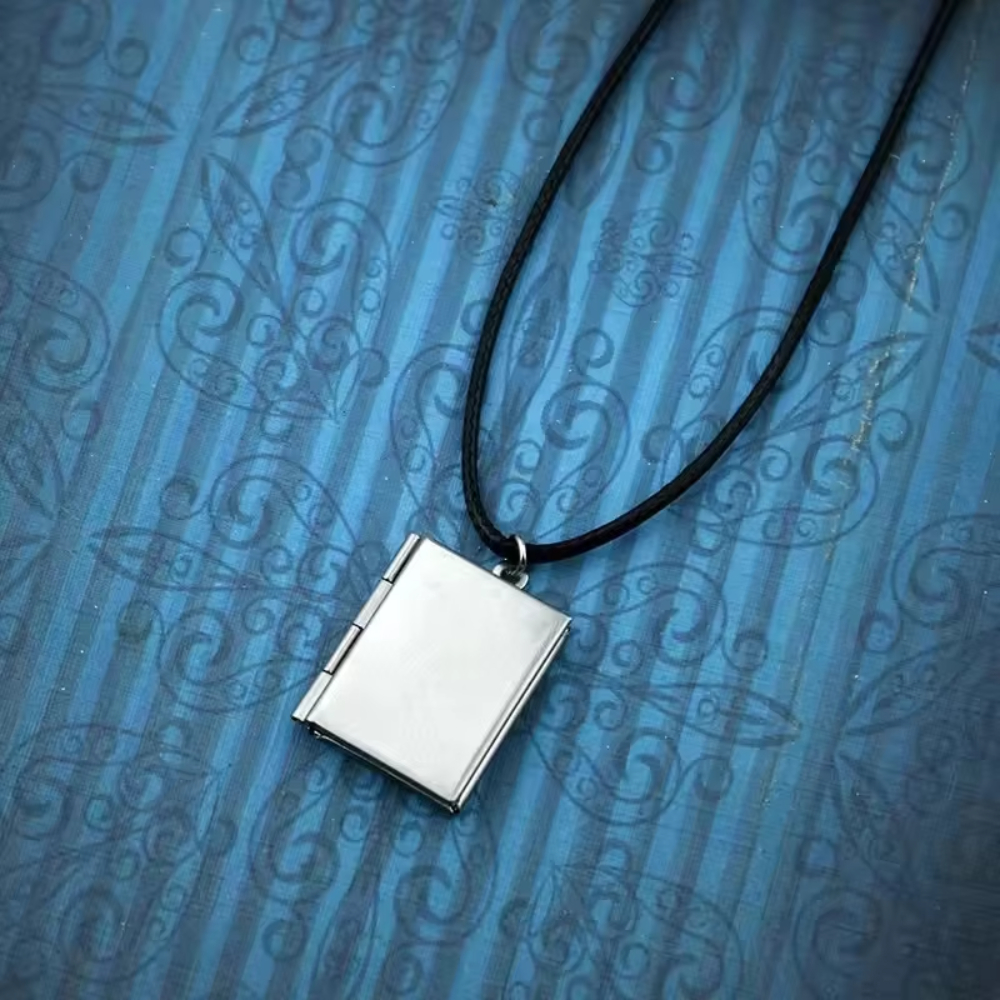 Square Photo Frame Pendant Ne - Men Accessories Photos ulasan dan harga