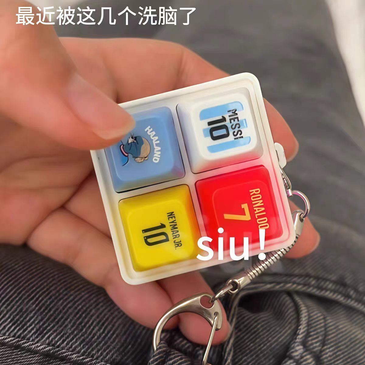 Haaland soccer-themed keychain - Men Keychain Accessories ulasan dan harga
